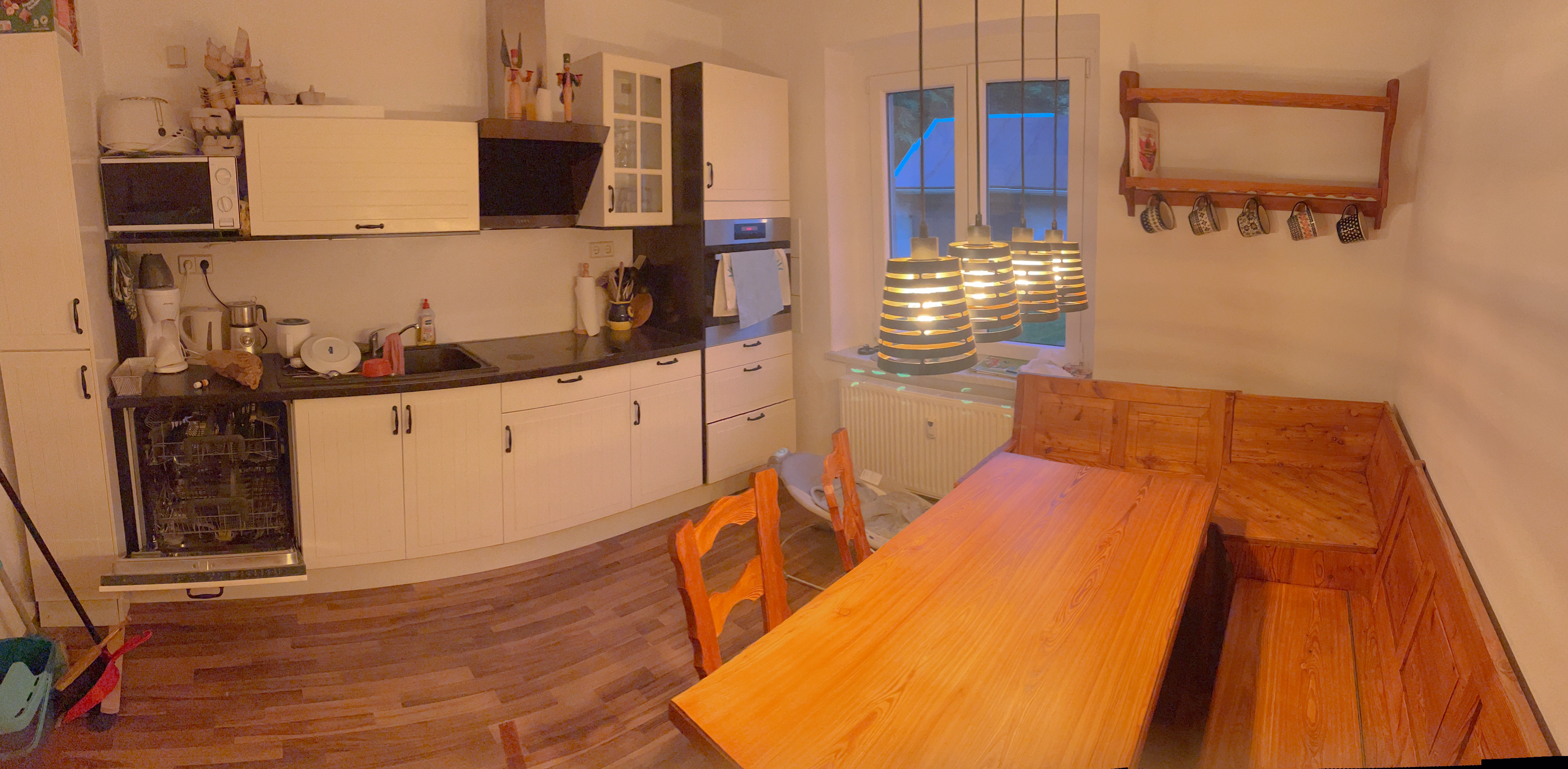 Ferienwohnung 1 – Wohnzimmer mit Kaminofen in Rehefeld-Zaunhaus