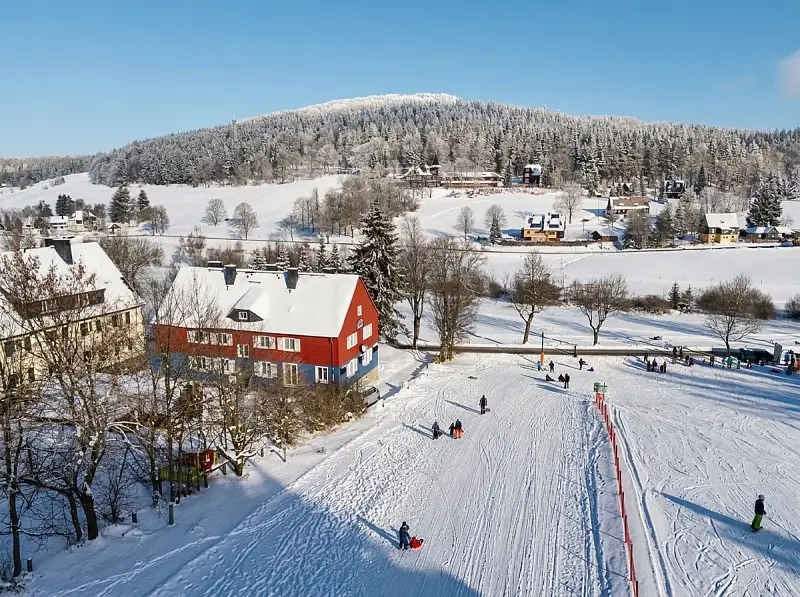 Luftbild Von Rehefeld Mit Ferienwohnung Und Skihang 800w – Ferienwohnungen Rehefeld-Zaunhaus